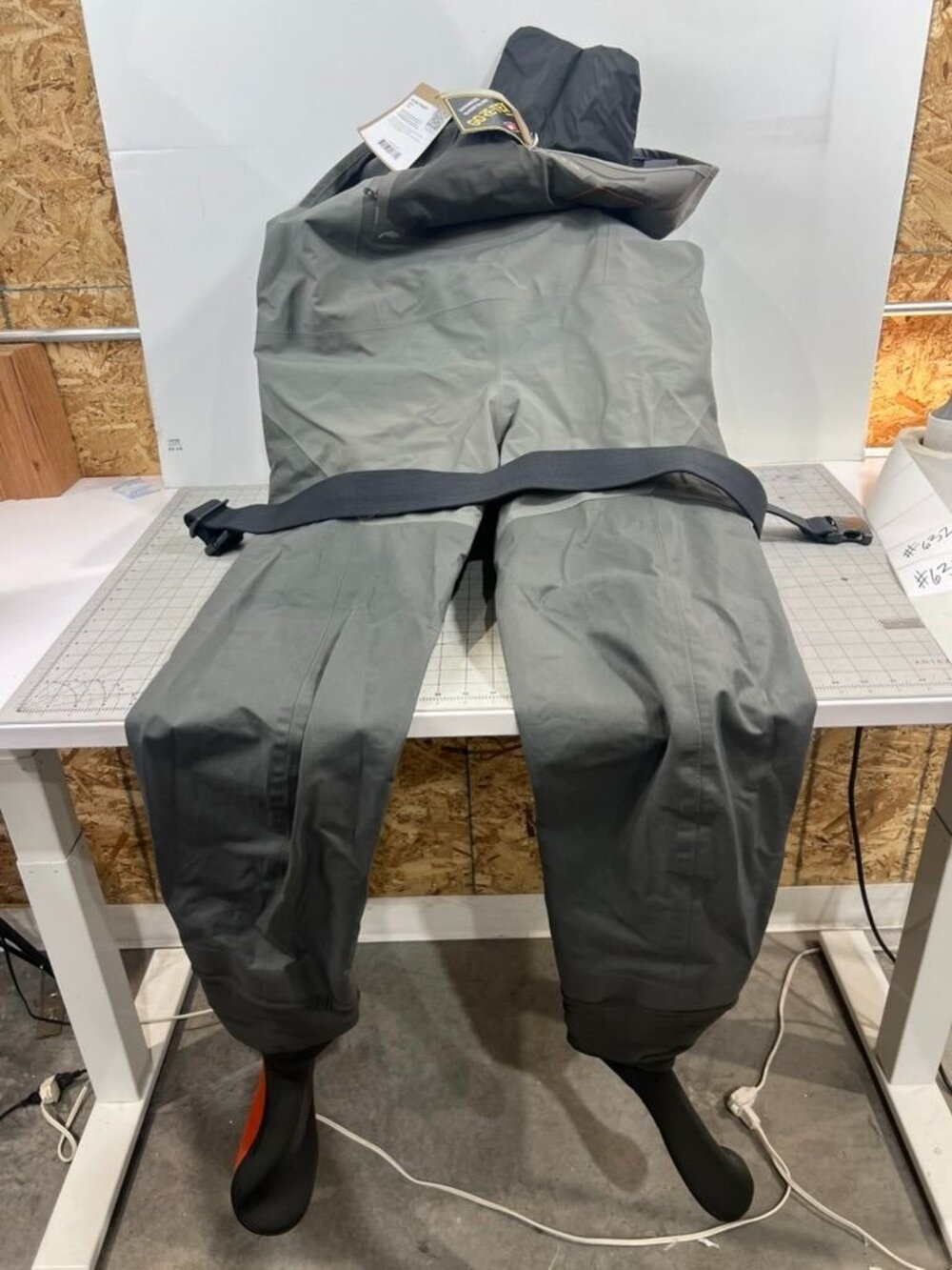 Men's Simms G3 Stockingfoot Guide Waders Adult 9-11 Gunmetal New